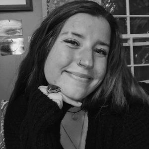 Meet your Posher, Caroline